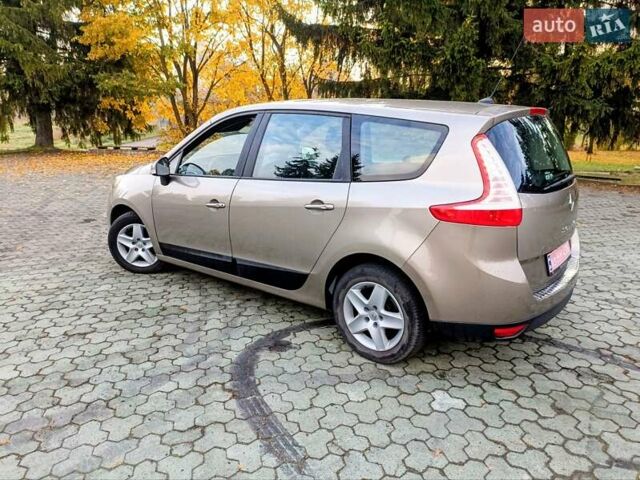 Бежевый Рено Гранд Сценик, объемом двигателя 1.5 л и пробегом 228 тыс. км за 8999 $, фото 9 на Automoto.ua