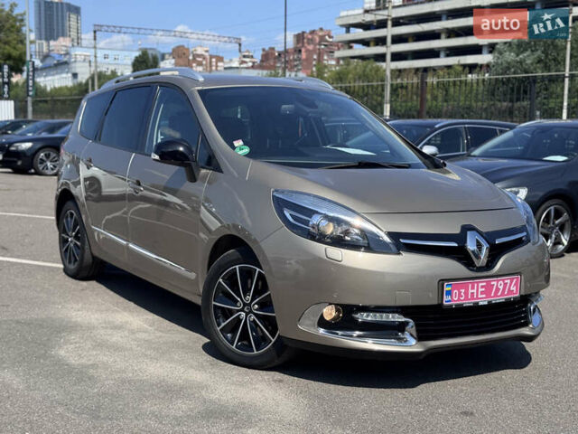 Бежевый Рено Гранд Сценик, объемом двигателя 2 л и пробегом 241 тыс. км за 13000 $, фото 13 на Automoto.ua