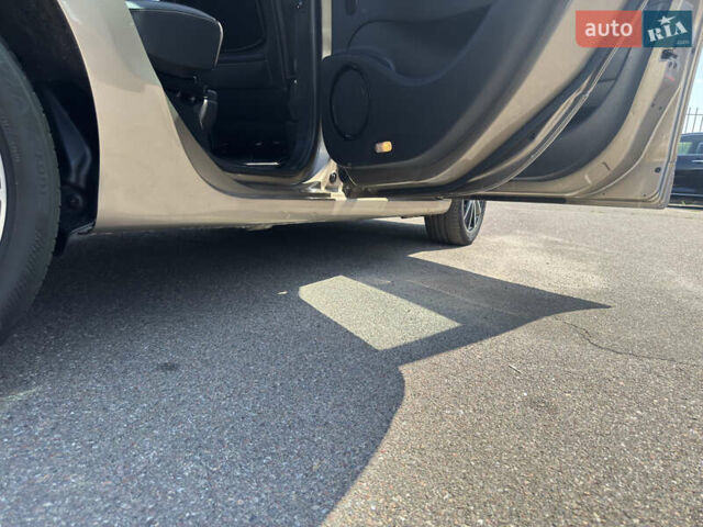 Бежевый Рено Гранд Сценик, объемом двигателя 2 л и пробегом 241 тыс. км за 13000 $, фото 19 на Automoto.ua