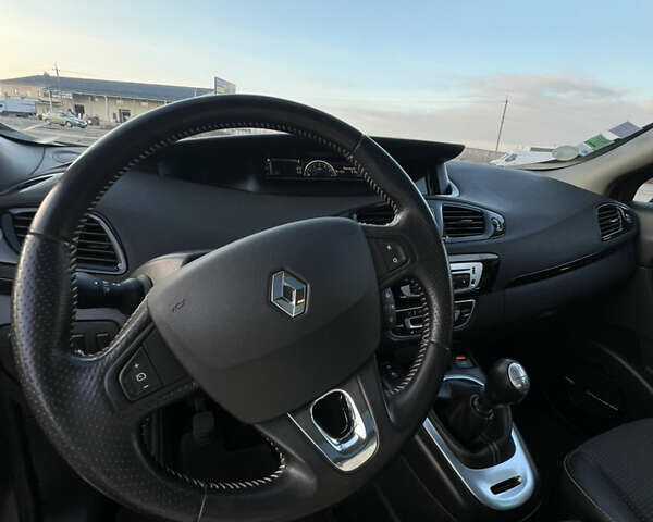 Бежевый Рено Гранд Сценик, объемом двигателя 1.6 л и пробегом 171 тыс. км за 10200 $, фото 46 на Automoto.ua