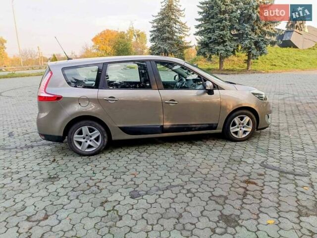 Бежевий Рено Гранд Сценік, об'ємом двигуна 1.5 л та пробігом 230 тис. км за 8800 $, фото 5 на Automoto.ua