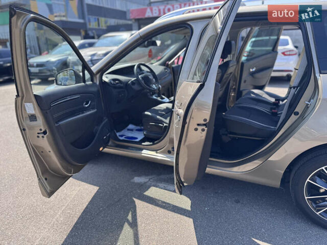 Бежевый Рено Гранд Сценик, объемом двигателя 2 л и пробегом 241 тыс. км за 13000 $, фото 18 на Automoto.ua