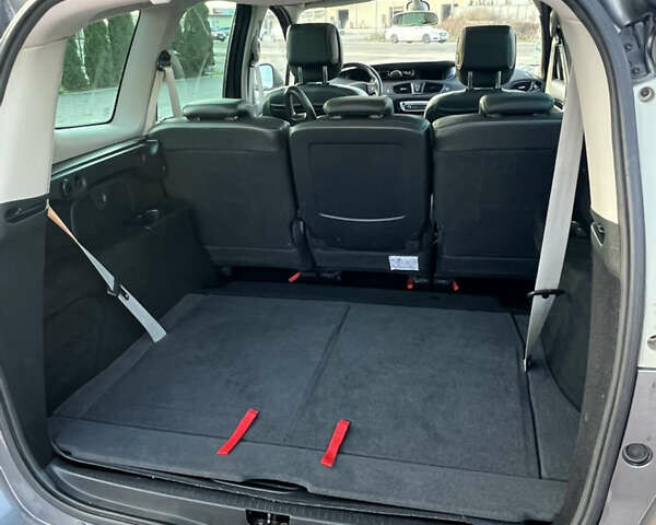 Бежевый Рено Гранд Сценик, объемом двигателя 1.6 л и пробегом 171 тыс. км за 10200 $, фото 35 на Automoto.ua