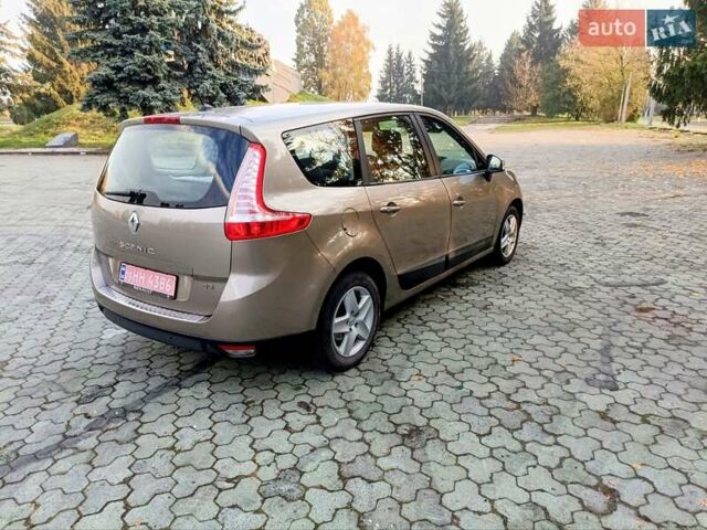 Бежевый Рено Гранд Сценик, объемом двигателя 1.5 л и пробегом 228 тыс. км за 8999 $, фото 6 на Automoto.ua