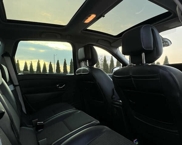 Бежевый Рено Гранд Сценик, объемом двигателя 1.6 л и пробегом 171 тыс. км за 10200 $, фото 44 на Automoto.ua