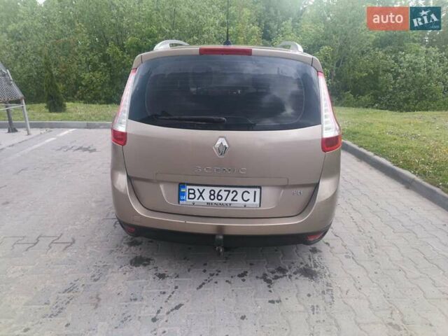 Бежевый Рено Гранд Сценик, объемом двигателя 1.5 л и пробегом 235 тыс. км за 8400 $, фото 6 на Automoto.ua