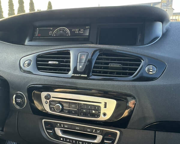 Бежевый Рено Гранд Сценик, объемом двигателя 1.6 л и пробегом 171 тыс. км за 10200 $, фото 16 на Automoto.ua