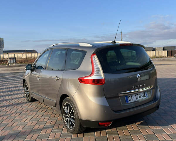 Бежевый Рено Гранд Сценик, объемом двигателя 1.6 л и пробегом 171 тыс. км за 10200 $, фото 10 на Automoto.ua