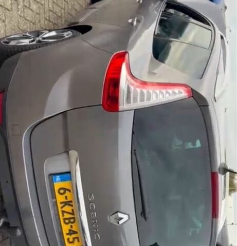 Бежевый Рено Гранд Сценик, объемом двигателя 1.5 л и пробегом 280 тыс. км за 4700 $, фото 7 на Automoto.ua