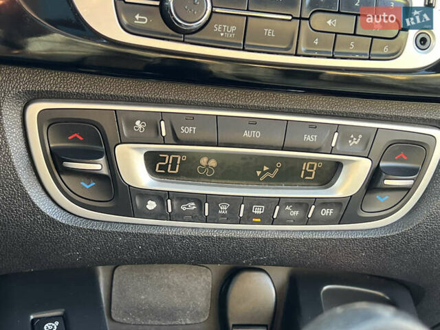 Бежевый Рено Гранд Сценик, объемом двигателя 1.6 л и пробегом 171 тыс. км за 10200 $, фото 30 на Automoto.ua