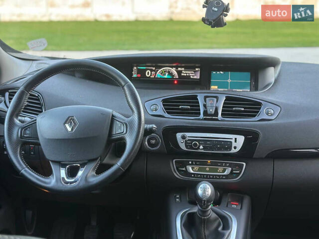 Рено Гранд Сценик 2013 в Луцке на Automoto.ua Бежевый Рено Гранд Сценик, объемом двигателя 1.46 л и пробегом 253 тыс. км за 8399 $, фото 11 на Automoto.ua