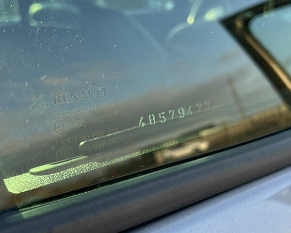 Бежевый Рено Гранд Сценик, объемом двигателя 1.6 л и пробегом 171 тыс. км за 10200 $, фото 31 на Automoto.ua