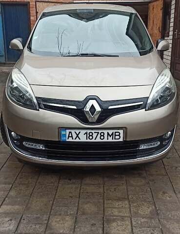 Бежевий Рено Гранд Сценік, об'ємом двигуна 1.5 л та пробігом 230 тис. км за 9300 $, фото 4 на Automoto.ua