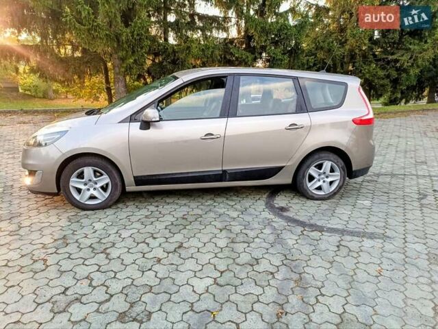 Бежевый Рено Гранд Сценик, объемом двигателя 1.5 л и пробегом 228 тыс. км за 8999 $, фото 3 на Automoto.ua