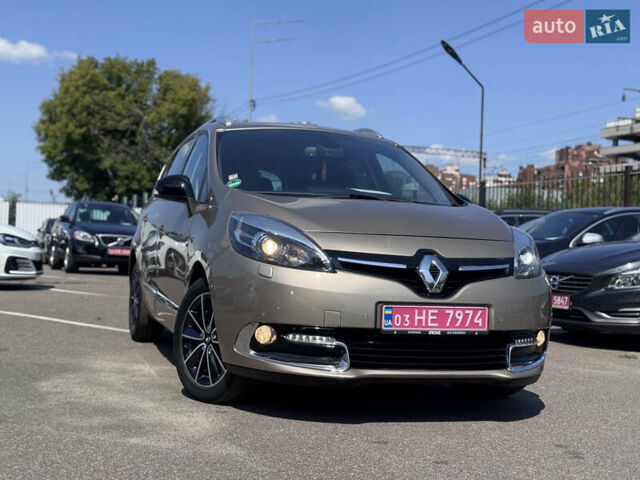Бежевый Рено Гранд Сценик, объемом двигателя 2 л и пробегом 241 тыс. км за 13000 $, фото 14 на Automoto.ua