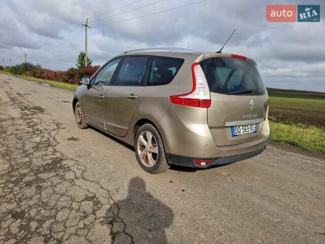 Бежевий Рено Гранд Сценік, об'ємом двигуна 1.5 л та пробігом 222 тис. км за 7500 $, фото 1 на Automoto.ua