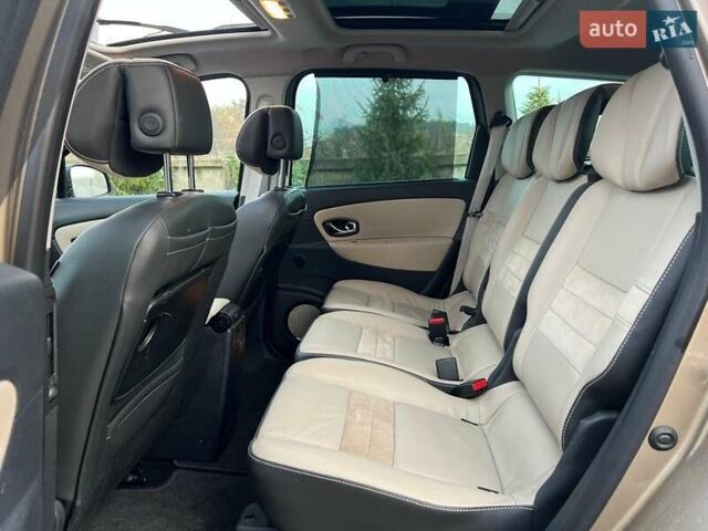 Бежевий Рено Гранд Сценік, об'ємом двигуна 1.5 л та пробігом 131 тис. км за 12800 $, фото 46 на Automoto.ua