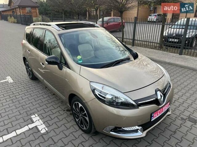 Бежевий Рено Гранд Сценік, об'ємом двигуна 1.5 л та пробігом 131 тис. км за 12800 $, фото 5 на Automoto.ua