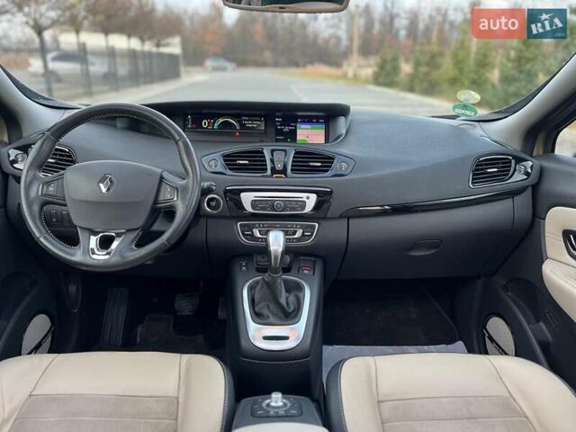 Бежевий Рено Гранд Сценік, об'ємом двигуна 1.5 л та пробігом 131 тис. км за 12800 $, фото 20 на Automoto.ua