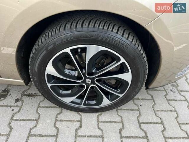 Бежевий Рено Гранд Сценік, об'ємом двигуна 1.5 л та пробігом 131 тис. км за 12800 $, фото 8 на Automoto.ua