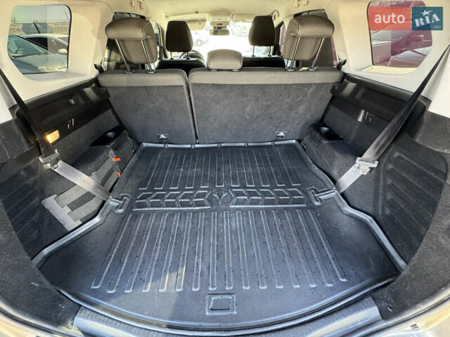 Бежевий Рено Гранд Сценік, об'ємом двигуна 1.5 л та пробігом 200 тис. км за 15900 $, фото 25 на Automoto.ua