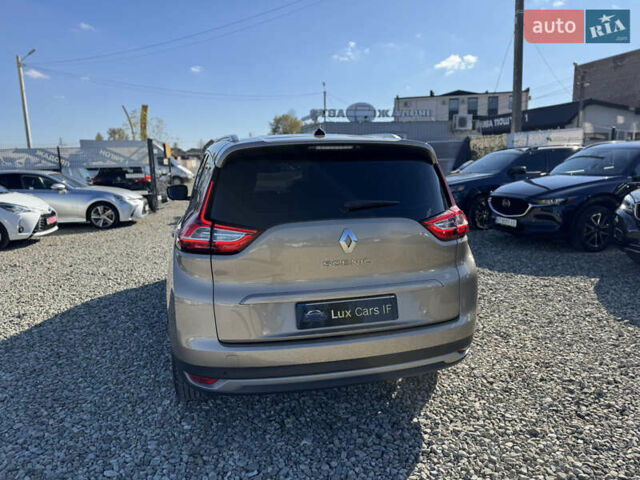 Бежевий Рено Гранд Сценік, об'ємом двигуна 1.5 л та пробігом 200 тис. км за 15900 $, фото 12 на Automoto.ua