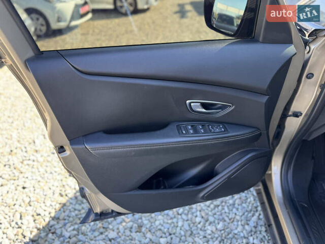 Бежевий Рено Гранд Сценік, об'ємом двигуна 1.5 л та пробігом 200 тис. км за 15900 $, фото 17 на Automoto.ua