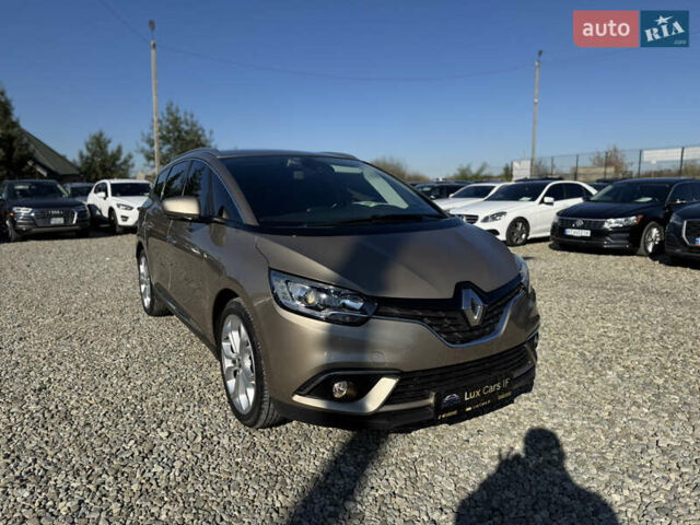Бежевий Рено Гранд Сценік, об'ємом двигуна 1.5 л та пробігом 200 тис. км за 15900 $, фото 2 на Automoto.ua