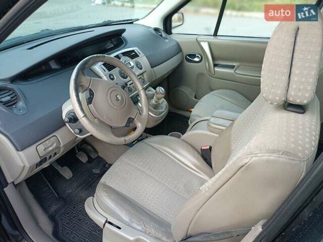 Черный Рено Гранд Сценик, объемом двигателя 1.9 л и пробегом 484 тыс. км за 4400 $, фото 7 на Automoto.ua