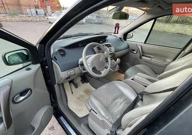 Черный Рено Гранд Сценик, объемом двигателя 1.6 л и пробегом 201 тыс. км за 4450 $, фото 5 на Automoto.ua
