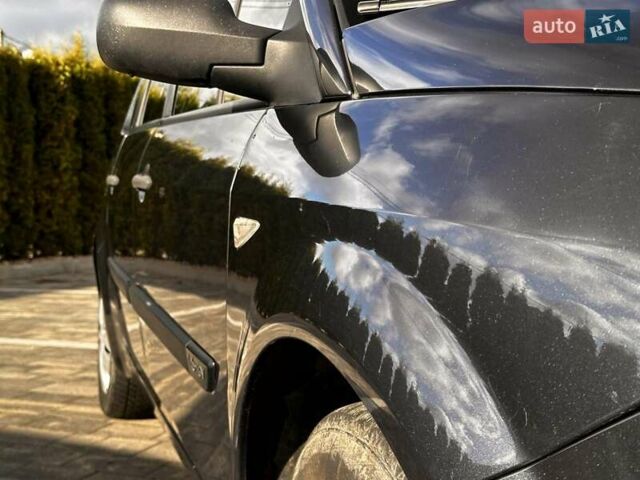 Черный Рено Гранд Сценик, объемом двигателя 1.6 л и пробегом 280 тыс. км за 3600 $, фото 14 на Automoto.ua