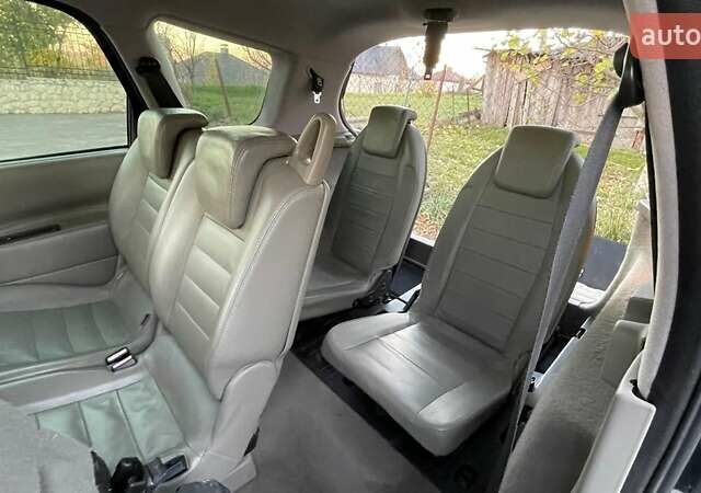 Черный Рено Гранд Сценик, объемом двигателя 1.6 л и пробегом 201 тыс. км за 4450 $, фото 12 на Automoto.ua