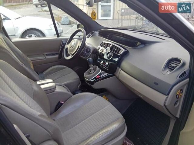 Черный Рено Гранд Сценик, объемом двигателя 1.9 л и пробегом 290 тыс. км за 3850 $, фото 2 на Automoto.ua