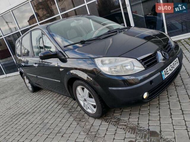 Чорний Рено Гранд Сценік, об'ємом двигуна 2 л та пробігом 238 тис. км за 3790 $, фото 8 на Automoto.ua