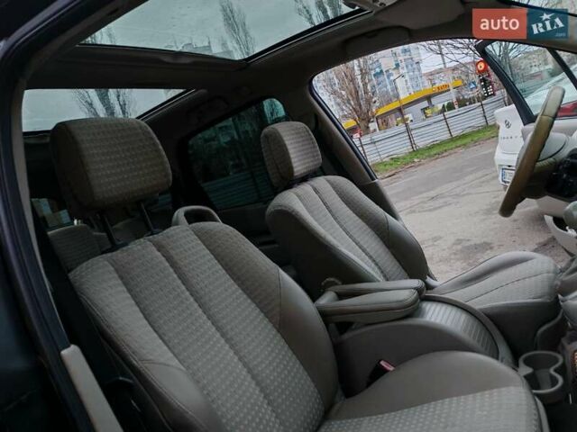 Чорний Рено Гранд Сценік, об'ємом двигуна 2 л та пробігом 238 тис. км за 3790 $, фото 21 на Automoto.ua