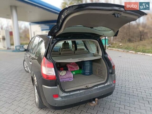 Черный Рено Гранд Сценик, объемом двигателя 1.9 л и пробегом 484 тыс. км за 4950 $, фото 14 на Automoto.ua