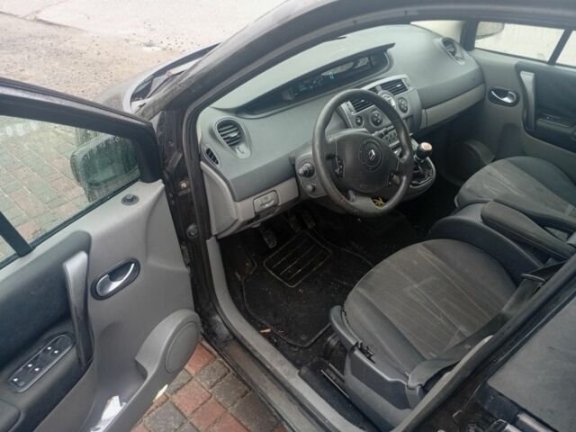 Чорний Рено Гранд Сценік, об'ємом двигуна 0 л та пробігом 250 тис. км за 1950 $, фото 7 на Automoto.ua