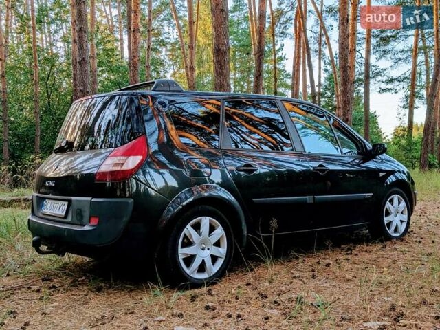 Черный Рено Гранд Сценик, объемом двигателя 1.6 л и пробегом 288 тыс. км за 4500 $, фото 3 на Automoto.ua