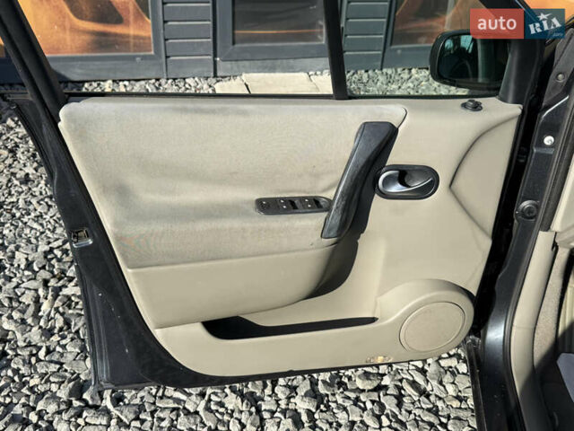 Рено Гранд Сценик 2005 в Стрые на Automoto.ua Черный Рено Гранд Сценик, объемом двигателя 1.6 л и пробегом 229 тыс. км за 4900 $, фото 47 на Automoto.ua