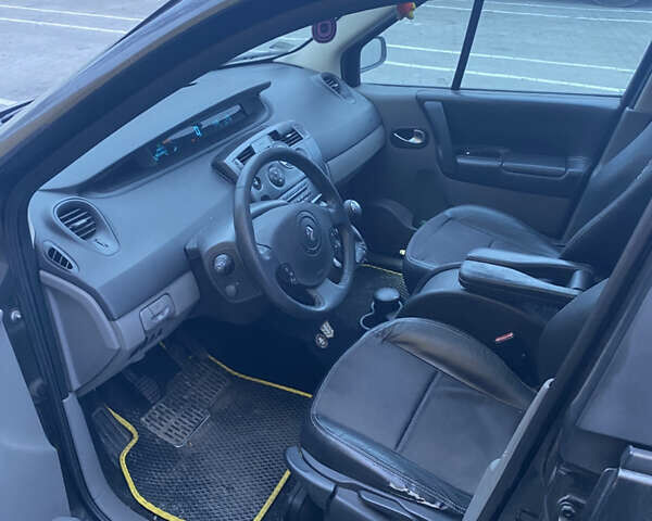 Чорний Рено Гранд Сценік, об'ємом двигуна 2 л та пробігом 243 тис. км за 5000 $, фото 3 на Automoto.ua