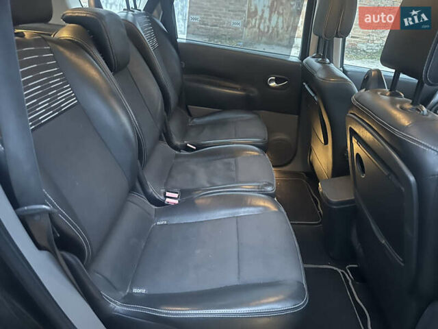 Рено Гранд Сценик 2006 в Белой Церкве на Automoto.ua Черный Рено Гранд Сценик, объемом двигателя 2 л и пробегом 170 тыс. км за 2900 $, фото 8 на Automoto.ua