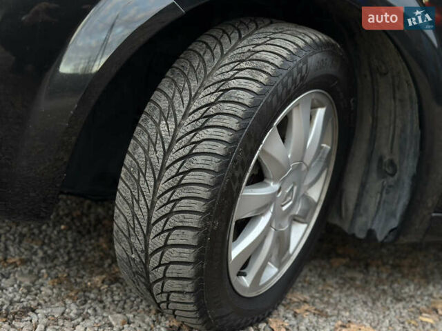 Черный Рено Гранд Сценик, объемом двигателя 2 л и пробегом 211 тыс. км за 5600 $, фото 49 на Automoto.ua