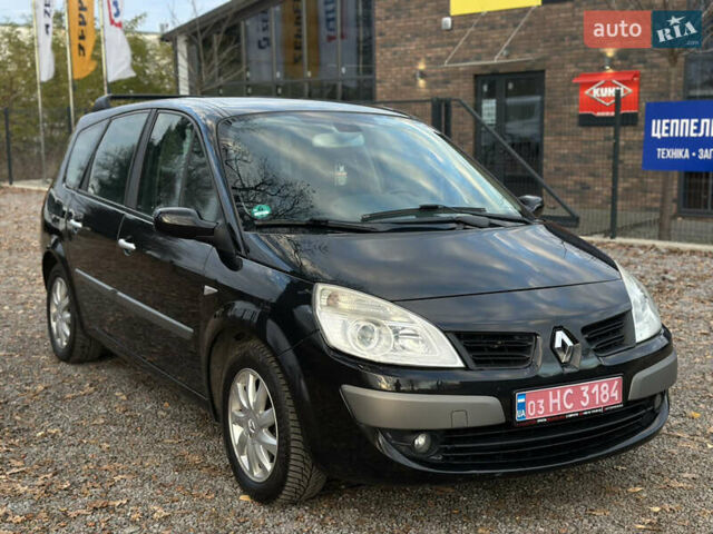 Черный Рено Гранд Сценик, объемом двигателя 2 л и пробегом 211 тыс. км за 5600 $, фото 2 на Automoto.ua
