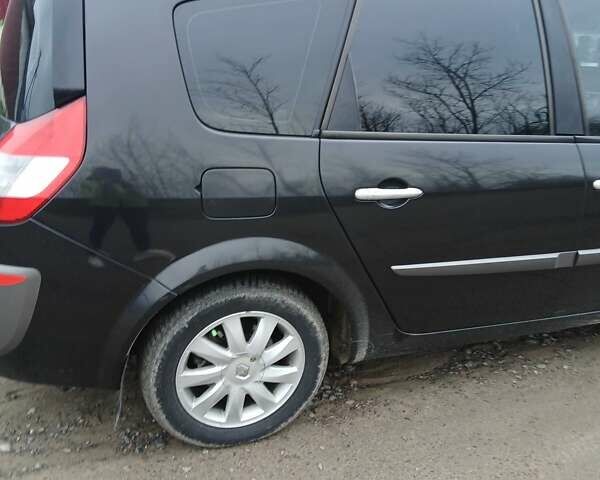 Черный Рено Гранд Сценик, объемом двигателя 2 л и пробегом 270 тыс. км за 6200 $, фото 2 на Automoto.ua