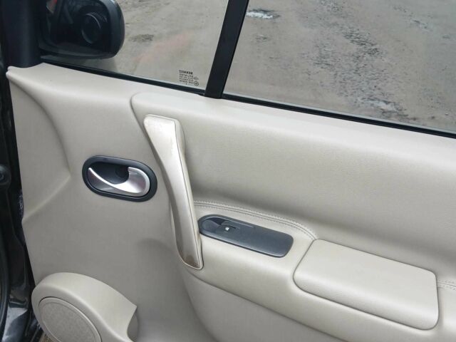 Чорний Рено Гранд Сценік, об'ємом двигуна 2 л та пробігом 270 тис. км за 6200 $, фото 6 на Automoto.ua