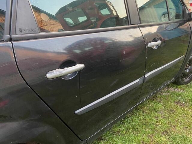 Чорний Рено Гранд Сценік, об'ємом двигуна 2 л та пробігом 280 тис. км за 1900 $, фото 8 на Automoto.ua