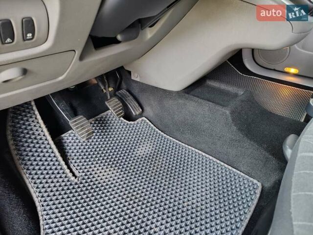 Чорний Рено Гранд Сценік, об'ємом двигуна 1.6 л та пробігом 240 тис. км за 5350 $, фото 71 на Automoto.ua