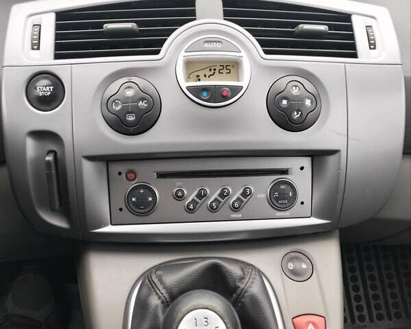 Чорний Рено Гранд Сценік, об'ємом двигуна 1.6 л та пробігом 192 тис. км за 5500 $, фото 18 на Automoto.ua