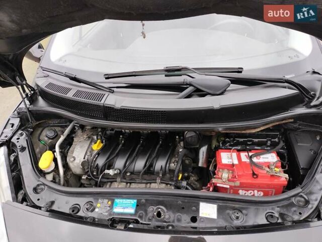 Черный Рено Гранд Сценик, объемом двигателя 2 л и пробегом 232 тыс. км за 5850 $, фото 18 на Automoto.ua