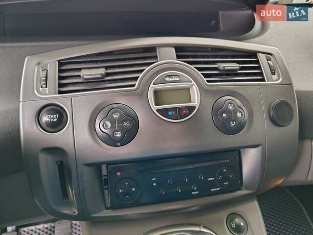 Чорний Рено Гранд Сценік, об'ємом двигуна 1.6 л та пробігом 240 тис. км за 5350 $, фото 72 на Automoto.ua